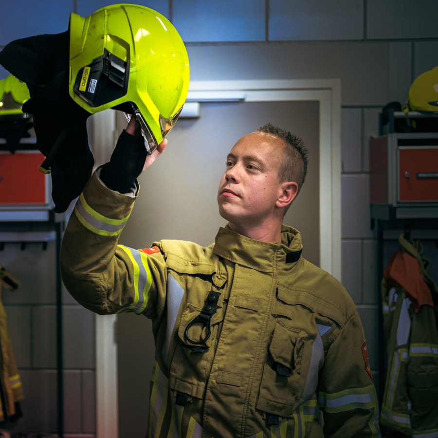 Davy Rongen als brandweer